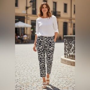 Lilly Pulitzer Palm Beach Fit Navy White Horse of Course Capri Pants, Size 4